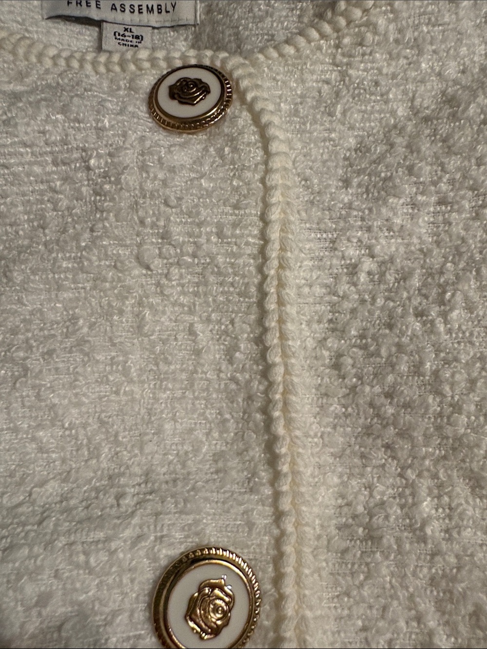White Textured Button-Front Jacket - - Picture 4 of 7